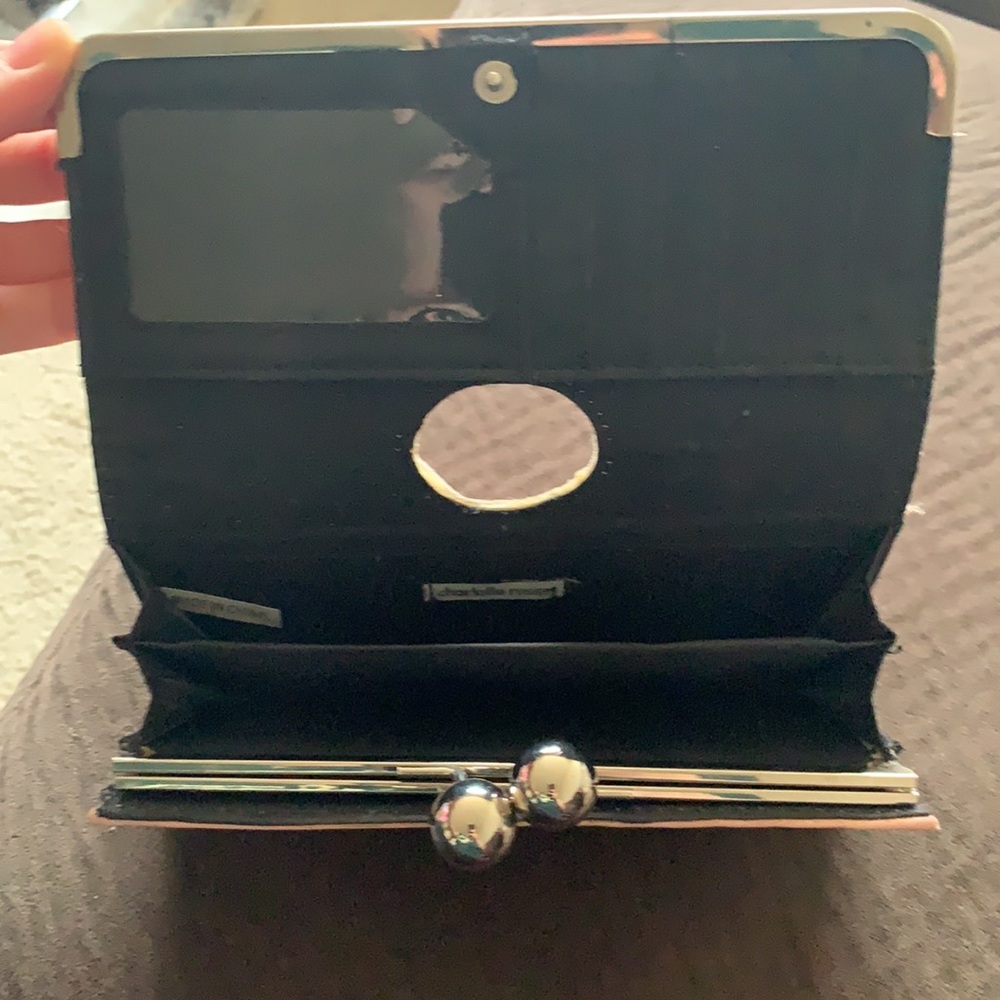 Wallet - Picture 3 of 4